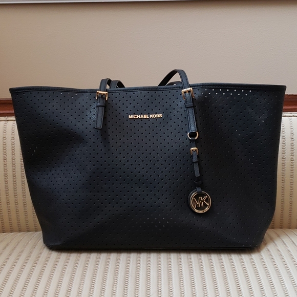 Michael Kors Perforated Leather Jet Set Tote HOST PICK! - Picture 10 of 11